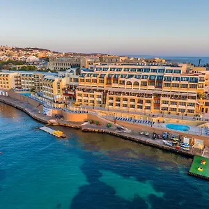 Hotel Verdi St George's Bay Marina, San Ġiljan